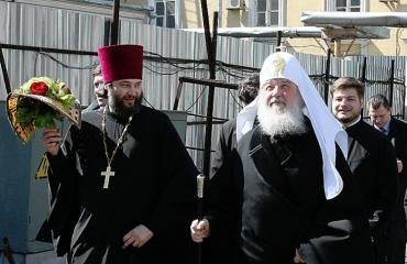 Посещение храма патриархом Кириллом, апрель 2009 г.